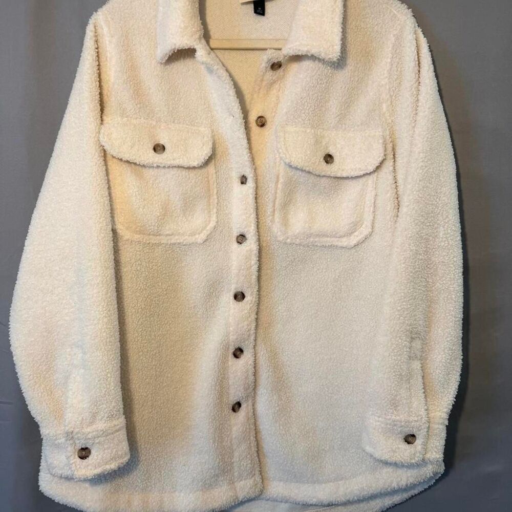 Universal Thread Cream Sherpa jacket